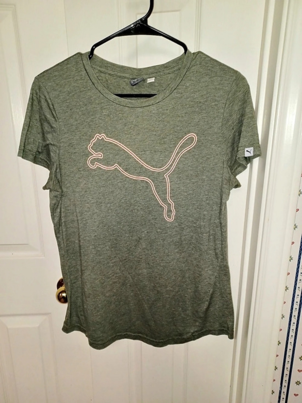 Puma Women's Green Short Sleeve Tee Like New
